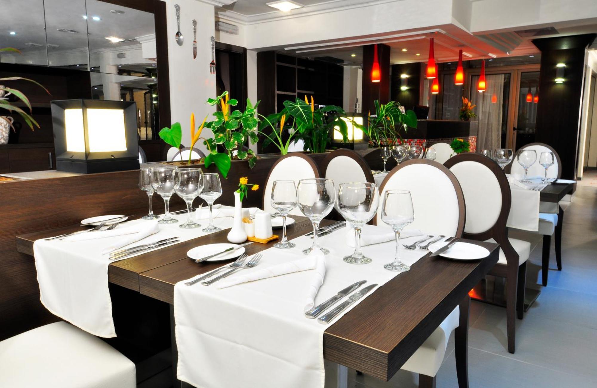 Benin Royal Hotel Cotonou Exterior foto