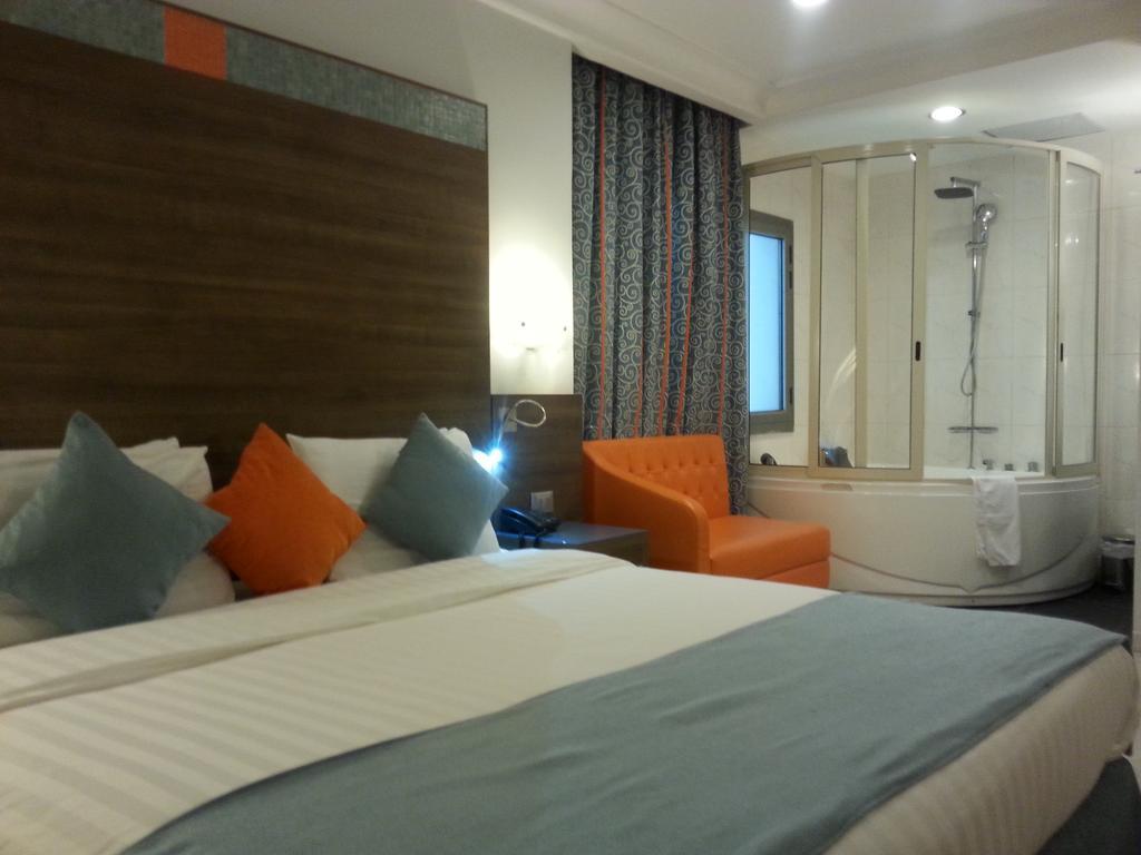 Benin Royal Hotel Cotonou Exterior foto